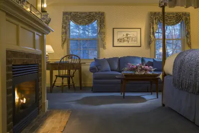 Photo 4 - Green Mountain Inn
