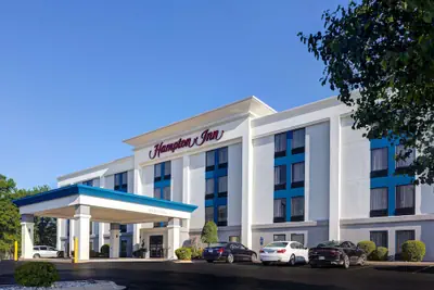 Photo 2 - Hampton Inn Hot Springs