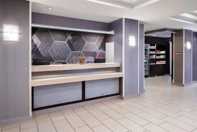 Photo 4 - SpringHill Suites Houston Hobby Airport