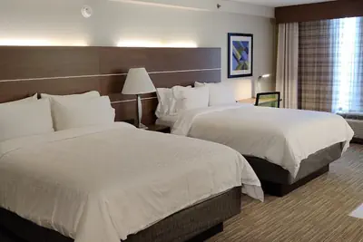 Photo 4 - Holiday Inn Express Hotel & Suites DFW Airport South by IHG