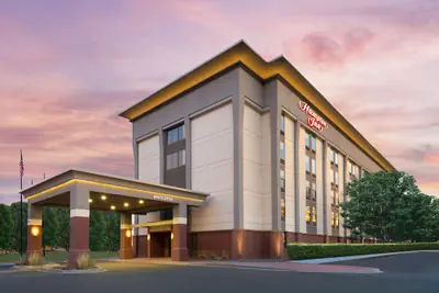 Photo 2 - Hampton Inn Denver-International Airport
