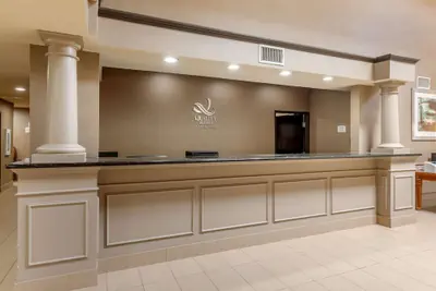 Photo 5 - Quality Suites Sherman