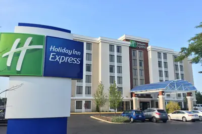 Photo 2 - Holiday Inn Express Chicago NW - Arlington Heights by IHG