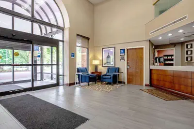 Photo 4 - Comfort Inn Indianapolis North - Carmel