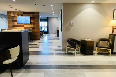 Photo 5 - Windmill Suites Surprise - Phoenix, an Ascend Collection Hotel