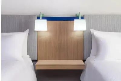 Photo 4 - Garner Hotel Albuquerque Airport by IHG