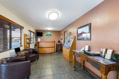 Photo 5 - GreenTree Inn Sedona
