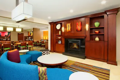Photo 4 - Fairfield Inn & Suites by Marriott Colorado Springs South
