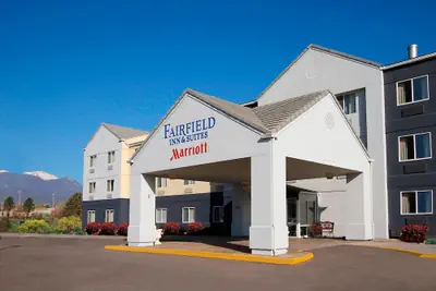 Photo 2 - Fairfield Inn & Suites by Marriott Colorado Springs South