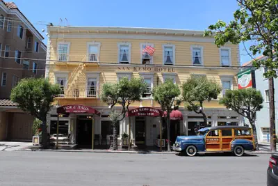 Photo 2 - San Remo Hotel