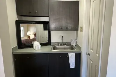 Photo 5 - Desert Sands Inn & Suites