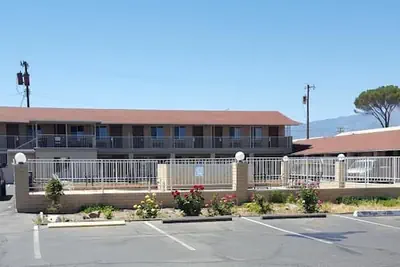Photo 2 - Economy Inn Safford