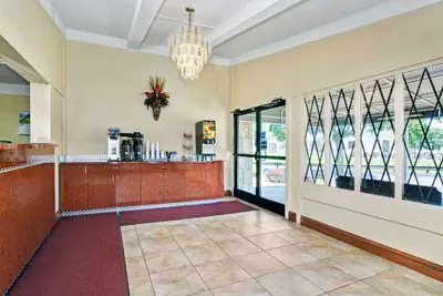 Photo 3 - Knights Inn Charleston