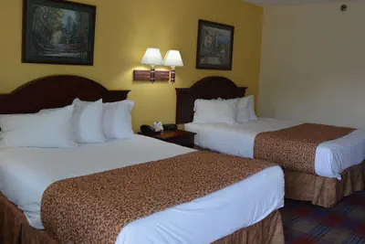 Photo 5 - Travelodge by Wyndham Montgomery East