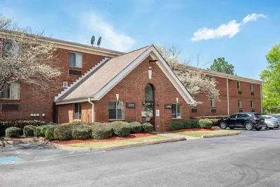 Photo 2 - Suburban Studios Montgomery East I-85