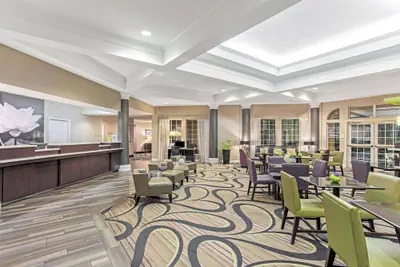 Photo 4 - La Quinta Inn & Suites by Wyndham Birmingham Homewood