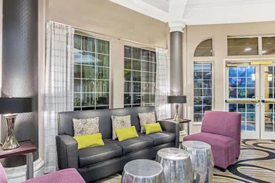Photo 3 - La Quinta Inn & Suites by Wyndham Birmingham Homewood