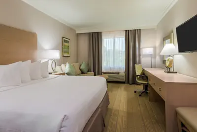 Photo 4 - Holiday Inn Express Fairhope by IHG
