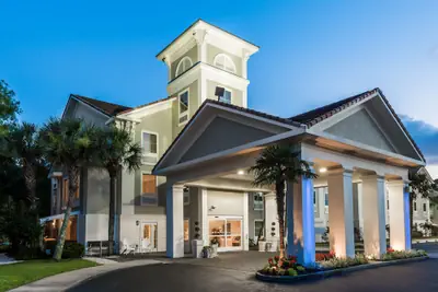 Photo 2 - Holiday Inn Express Fairhope by IHG