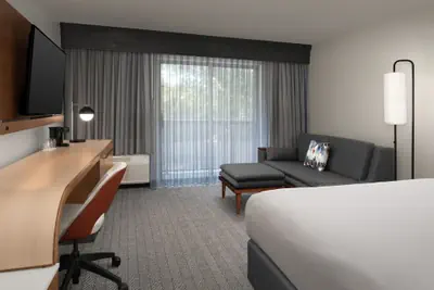 Photo 5 - Courtyard by Marriott Dothan
