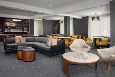 Photo 3 - Courtyard by Marriott Dothan