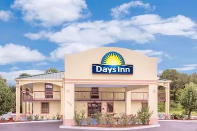 Photo 2 - Days Inn by Wyndham Eufaula AL