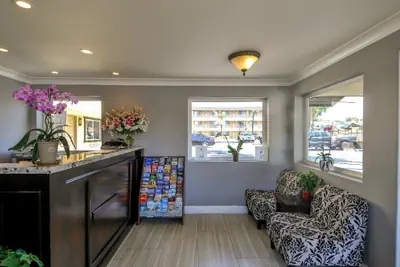 Photo 5 - Vagabond Inn Whittier