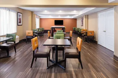Photo 2 - Baymont by Wyndham Newark at University of Delaware