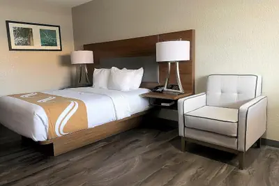 Photo 5 - SureStay Plus by Best Western Alamogordo White Sands