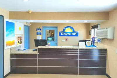 Photo 4 - Days Inn by Wyndham Woodland