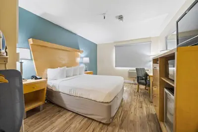 Photo 2 - Days Inn by Wyndham Woodland