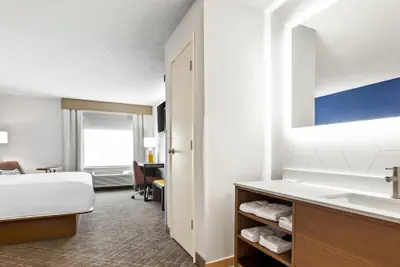 Photo 2 - Comfort Inn & Suites O'Fallon - St. Louis Area