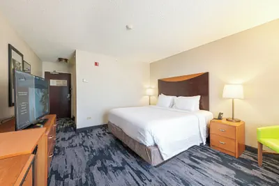 Photo 5 - Fairfield Inn & Suites by Marriott Chicago Naperville