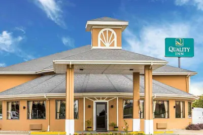 Photo 2 - Quality Inn Morton at I-74