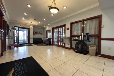 Photo 3 - Baymont by Wyndham Decatur IL North