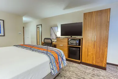 Photo 3 - Drury Inn & Suites St. Louis Collinsville