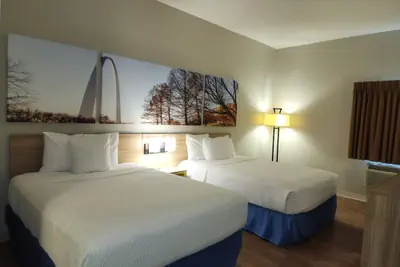 Photo 5 - Days Inn by Wyndham Collinsville/St. Louis