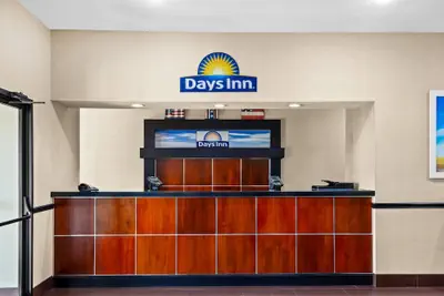 Photo 4 - Days Inn by Wyndham Collinsville/St. Louis