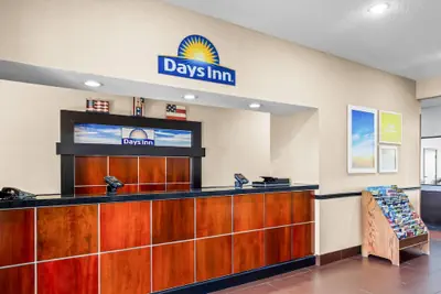 Photo 3 - Days Inn by Wyndham Collinsville/St. Louis