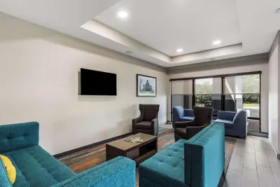 Photo 3 - MainStay Suites Bourbonnais - Kankakee