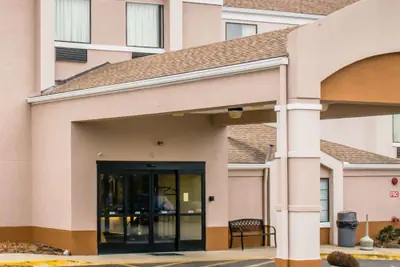 Photo 2 - Blankenbaker Inn by IHG