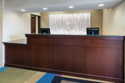 Photo 2 - Fairfield Inn By Marriott Kansas City Airport