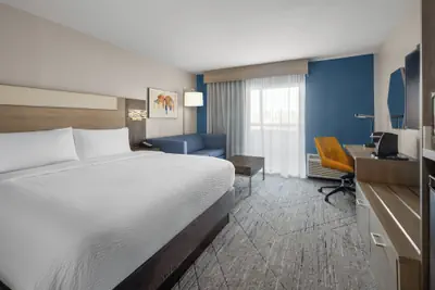 Photo 5 - Holiday Inn Express Tifton by IHG