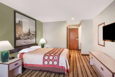 Photo 5 - Super 8 by Wyndham Socorro