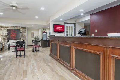 Photo 3 - Red Roof Inn & Suites Rome