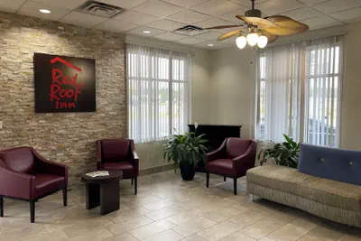Photo 4 - Red Roof Inn Savannah North I-95 – Port Wentworth