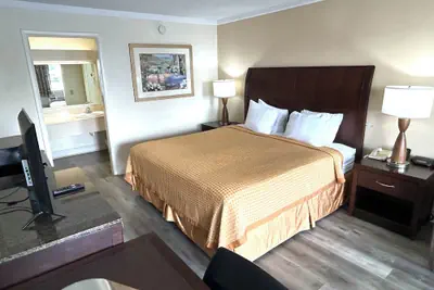 Photo 5 - Relax Inn Perry