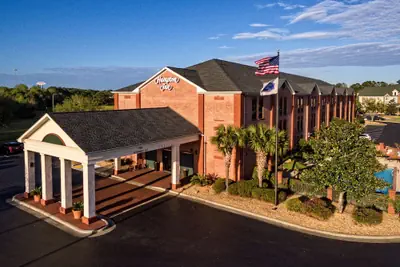 Photo 2 - Hampton Inn Savannah-I-95-North