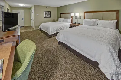 Photo 5 - Hampton Inn Savannah-I-95-North
