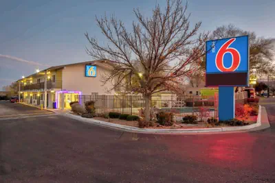 Photo 2 - Motel 6 Santa Fe